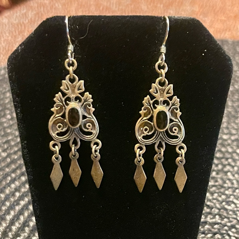Vintage brass dangle earrings w/ onyx stones.